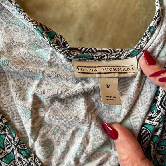 2/$15 Floral dress blouse - Picture 2 of 3